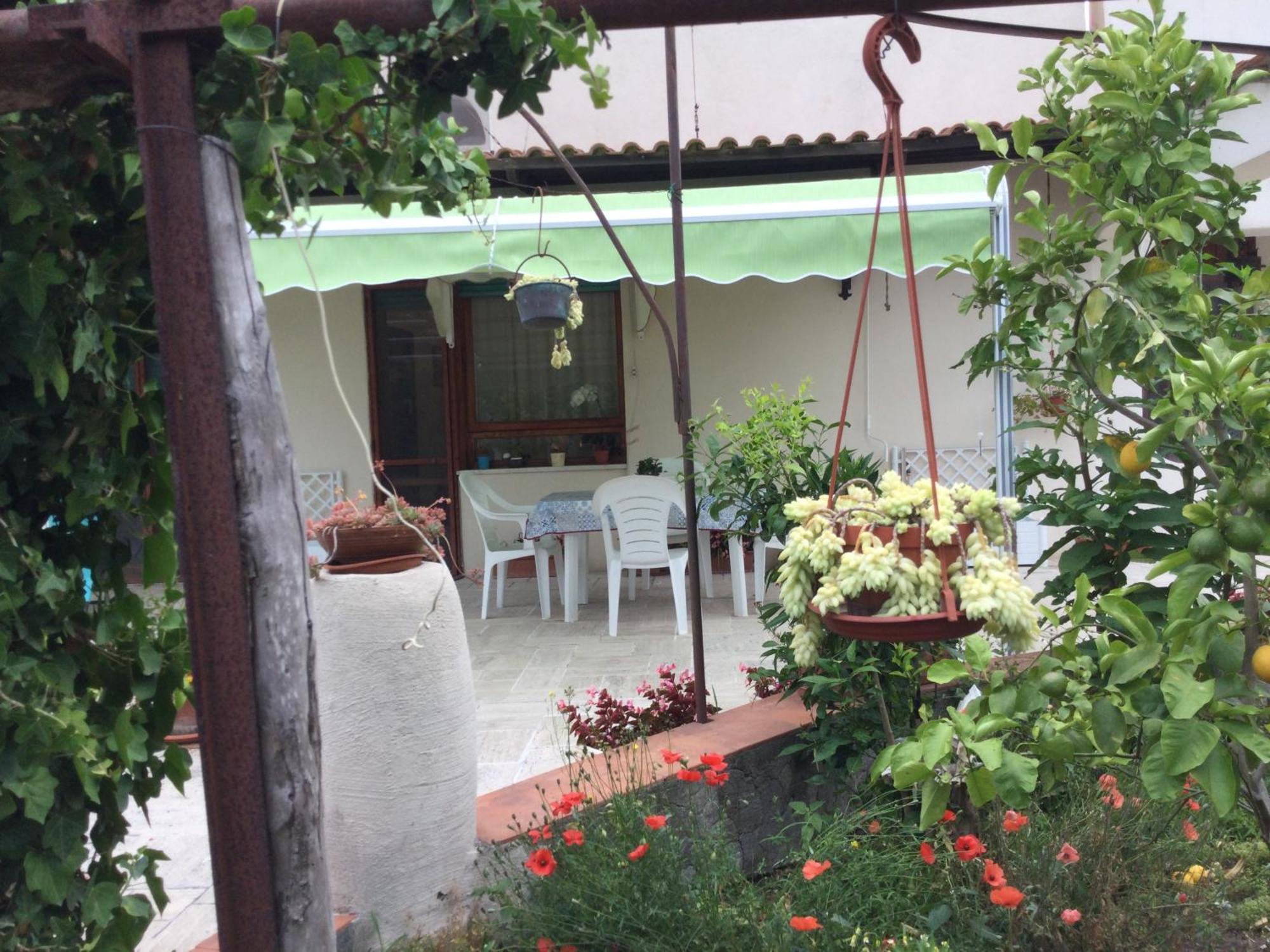 Oplontis' Garden - Holiday Apartment Near Pompeii Торре-Аннунциата Экстерьер фото