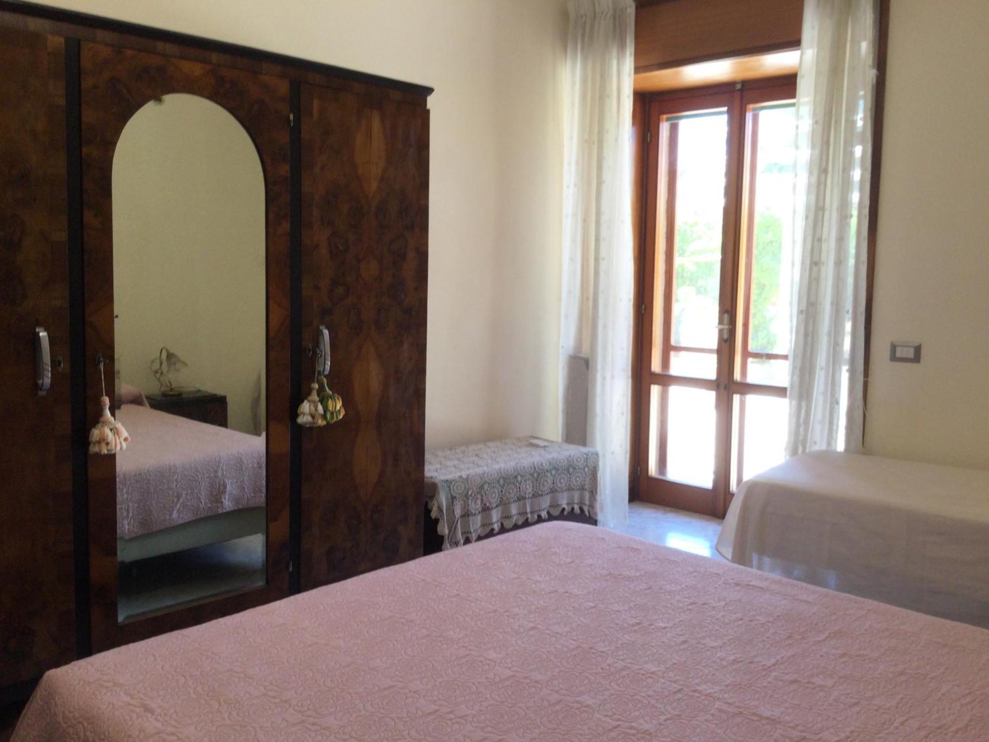 Oplontis' Garden - Holiday Apartment Near Pompeii Торре-Аннунциата Экстерьер фото